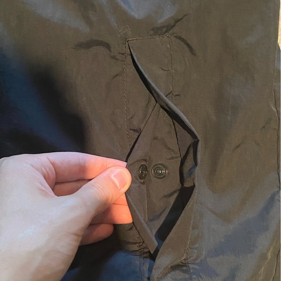 ‘H&M’ Men’s All Black Windbreaker Jacket. Size Men’s US L. - Picture 8 of 9